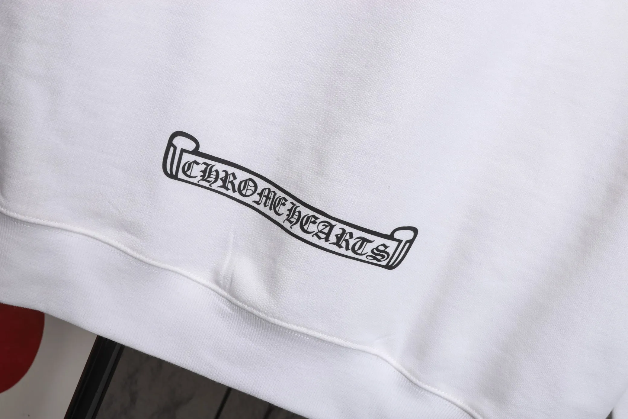 🅿️270 High quality 2025 new B27 Crow Heart Sanskrit cross horseshoe print round neck long-sleeved fashionable sweatshirt for men and women. The fabric is made of 450g pure cotton terry, which is rich in texture, soft and not collapsed, drapes smoothly and is not easy to wrinkle. Neat sewing, beautiful and fashionable, not easy to deform, comfortable and durable. The threads of the ingredients are made of 100% cotton, custom-woven and dyed, with zero color difference!